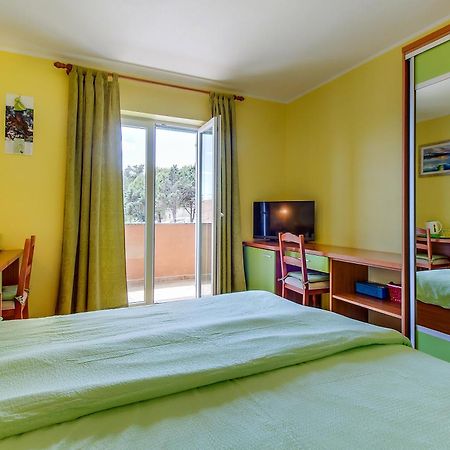 Apartments And Rooms By The Sea Nerezine, Losinj - 11815 Bilik gambar