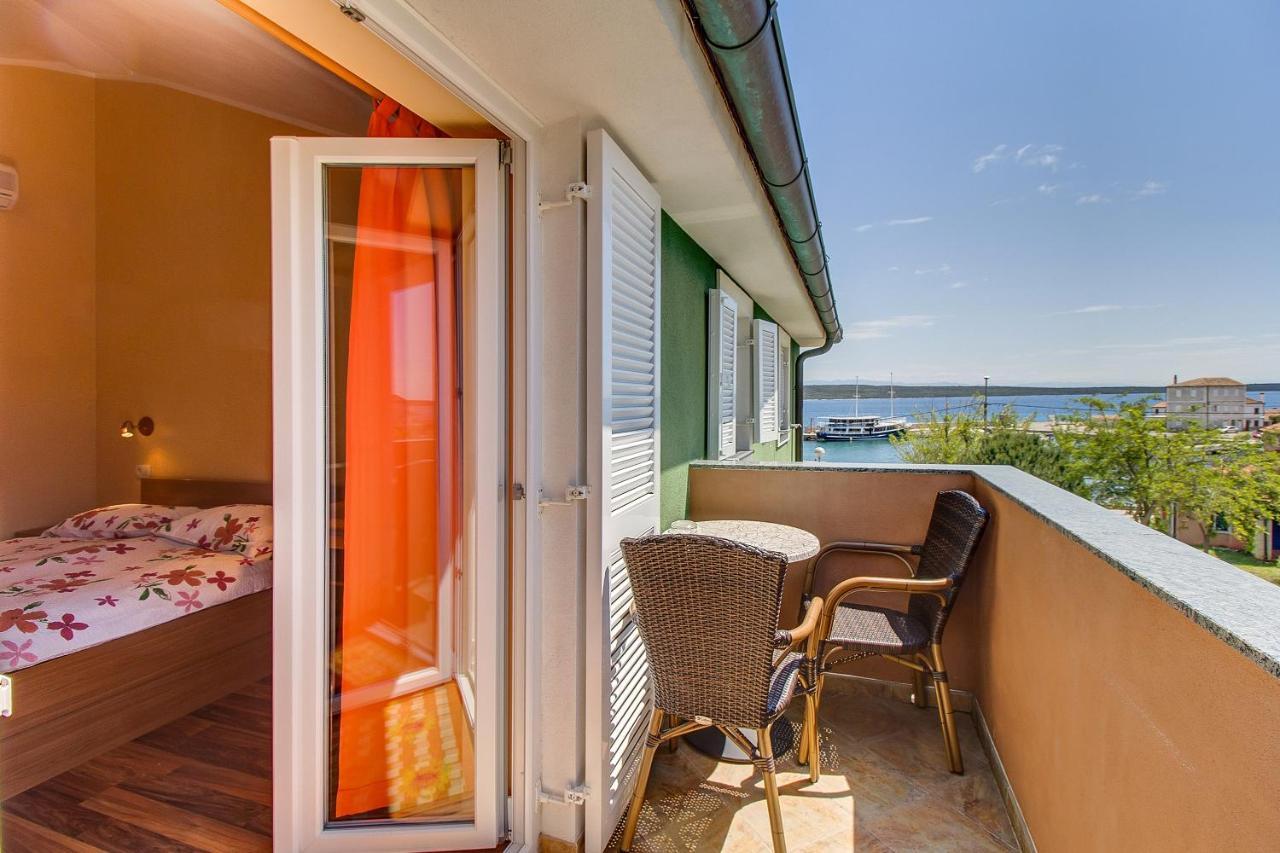 Apartments And Rooms By The Sea Nerezine, Losinj - 11815 Luaran gambar