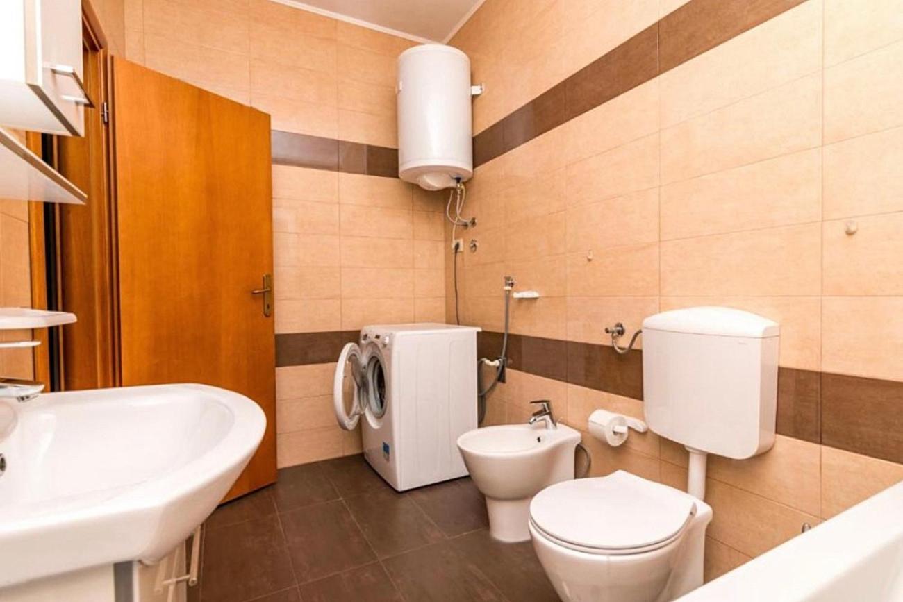 Apartments And Rooms By The Sea Nerezine, Losinj - 11815 Bilik gambar